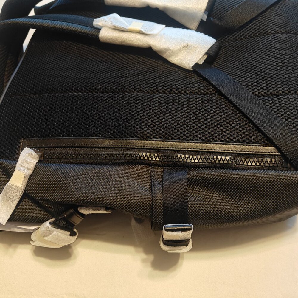 New in Original Packaging - COACH  Men’s TERRAIN ROLL TOP Backpack Black F24676 - Picture 6 of 10